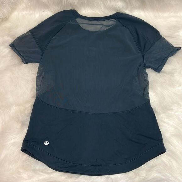 Lululemon Blueish Green Sheer top size 4 C34 - Picture 5 of 8